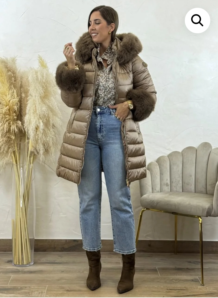 Plumífero marrón clarito