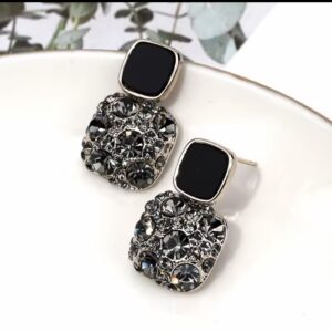 Pendiente joya negro