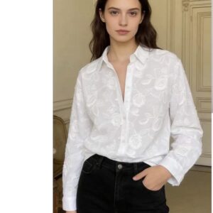 Camisa blanca bordados flores