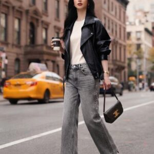 Pantalón gris de tachuelas