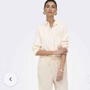 Camisa beig bordado